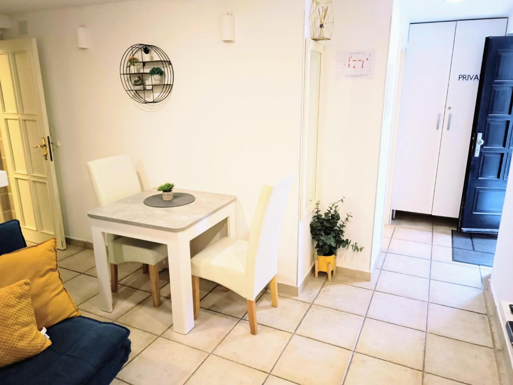 As Lucana Apartment - Ground Floor Vis Exterior foto